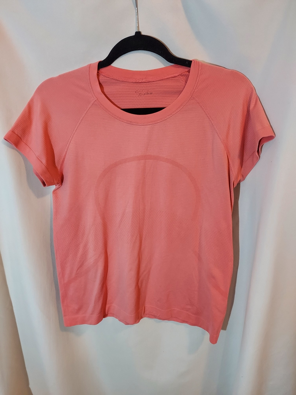 Lululemon Swiftly Tech Short Sleeve 2.0 Coral Pink Size 8